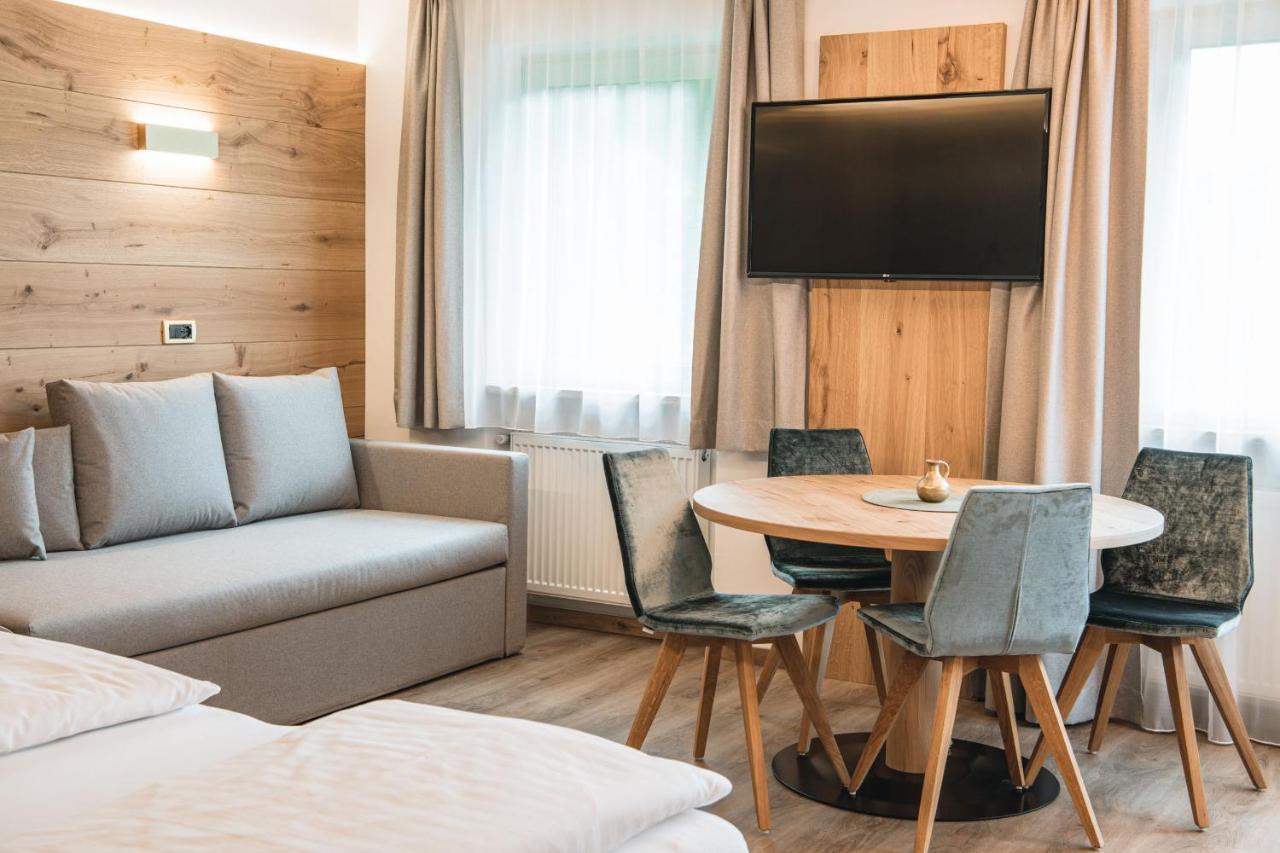Hotel Garni Miara - Your Dolomites